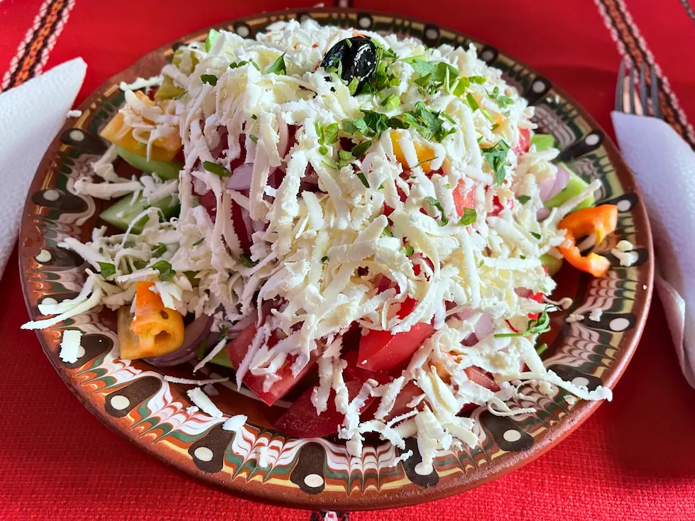 Shopska Salata Bunderiza Camping Pirin