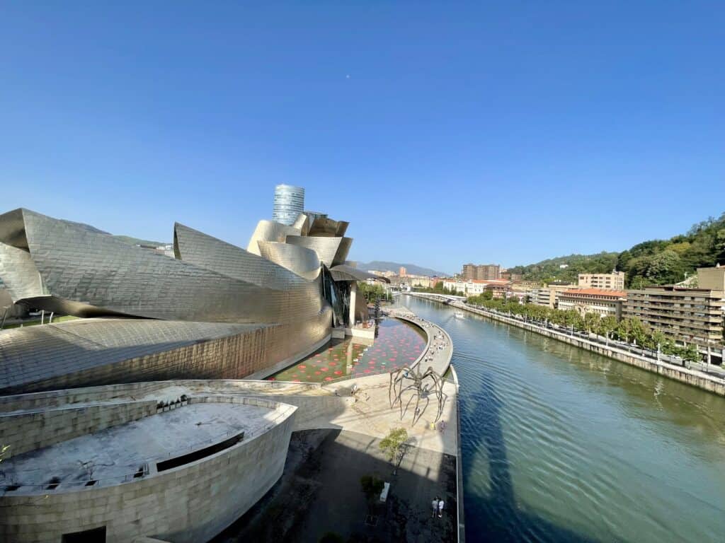 Where to stay in Bilbao Guggenheim Museum